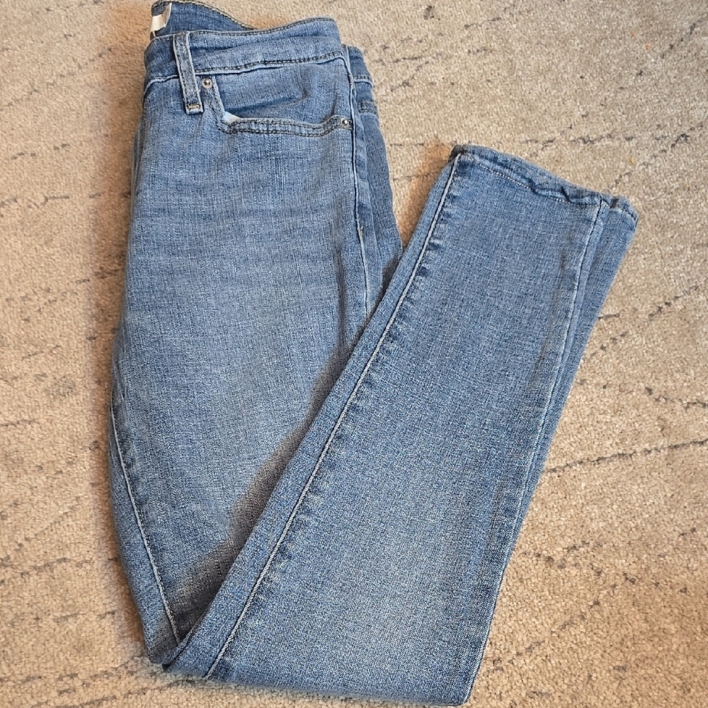 Levi's Blue Skinny Jeans with Modern Fit - Picture 9 of 12